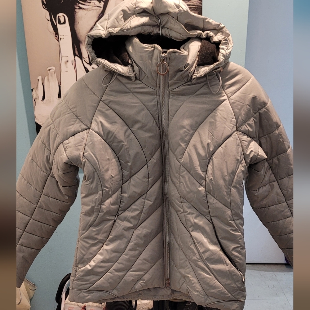 Euc Metropolis size 10/Medium weatherproof winter puffer jacket.